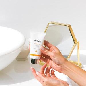 VITAL C HYDRATING WATER BURST
